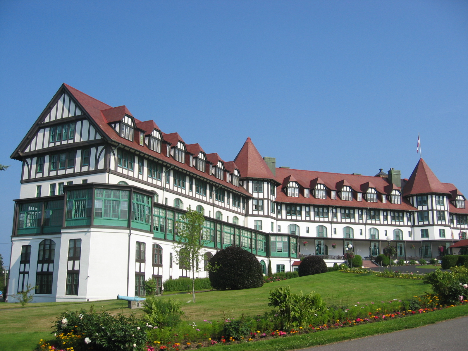 Algonquin Resort